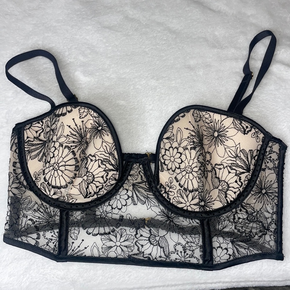 Bustier - Picture 2 of 4